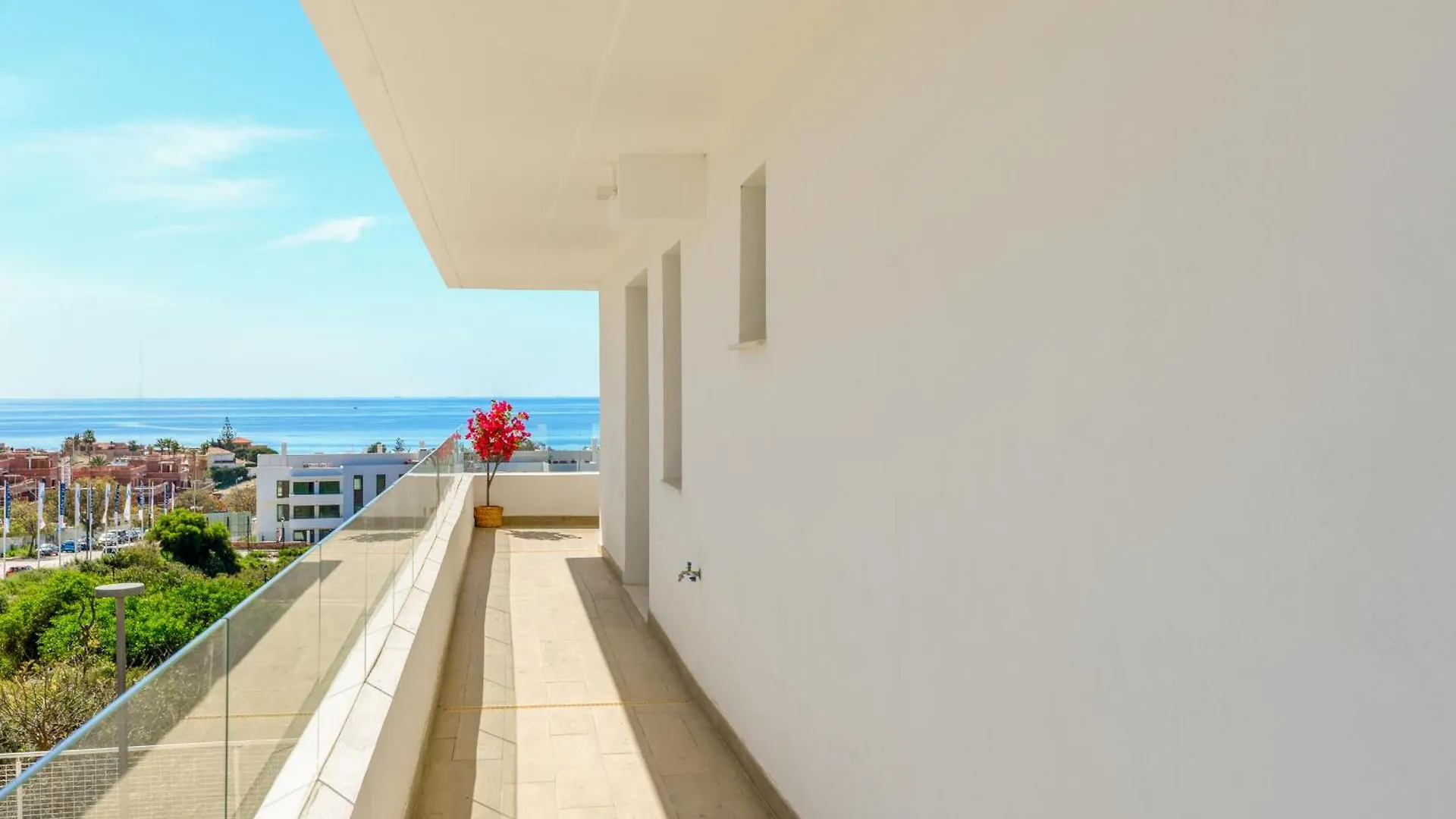 One-80 Suite 2440 Estepona