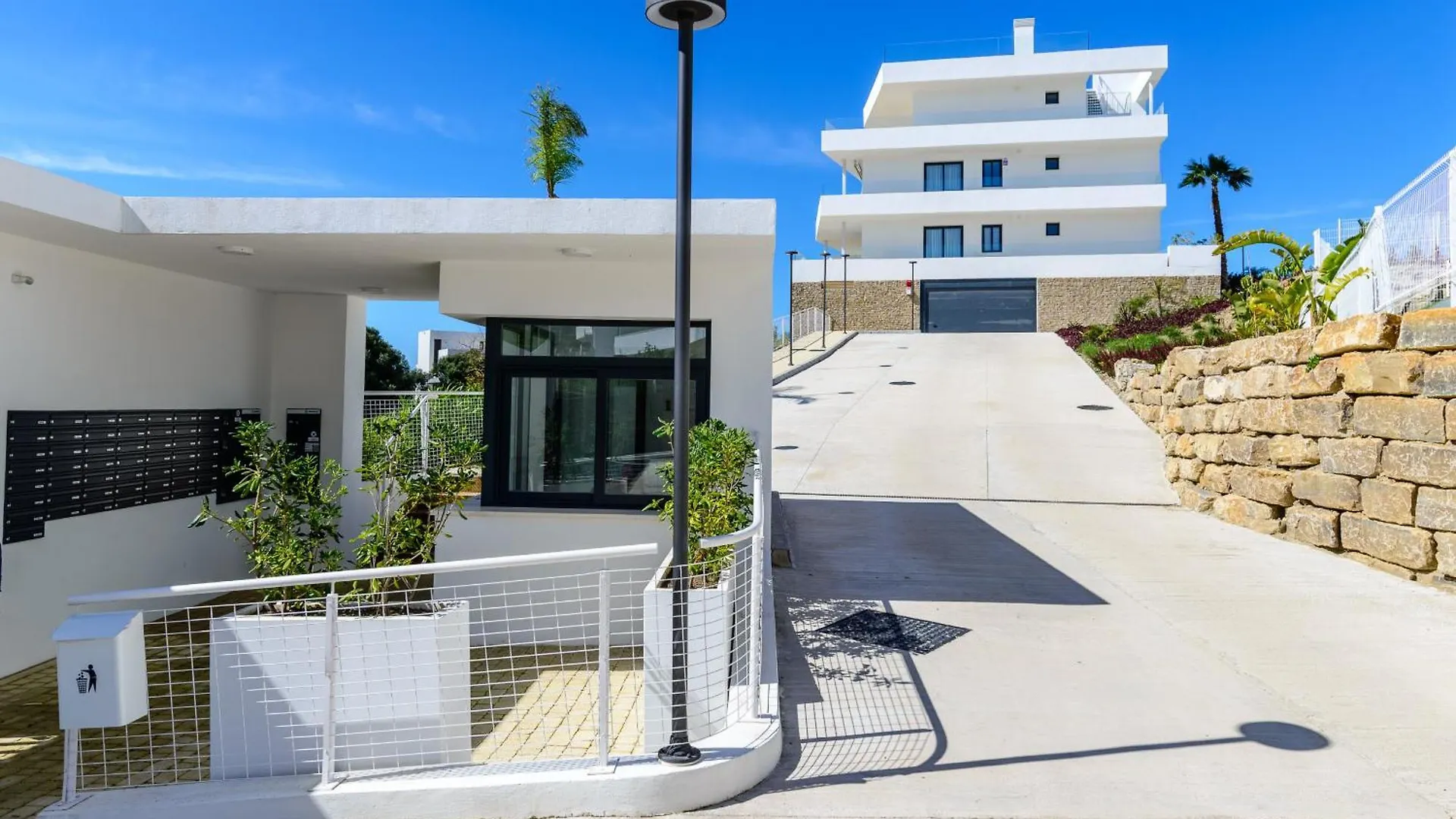 One-80 Suite 2440 Estepona