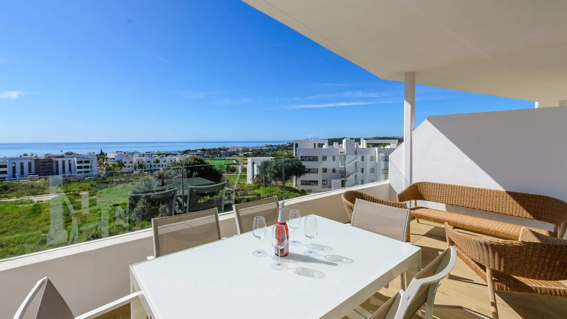 Apartment One-80 Suite 2440 Estepona